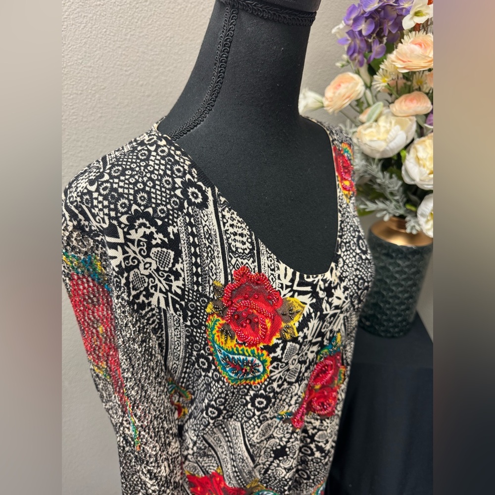 Nygard Collections Vibrant Beaded Floral Women's Blouse W/Netted Sleeves Size M - Picture 6 of 9